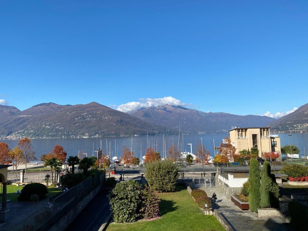 Appartamento Palazzo Di Vetro Луино Экстерьер фото